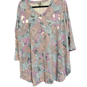 Honeyme Pastel Paisley Print Women's T-Shirt - Pink and Gray